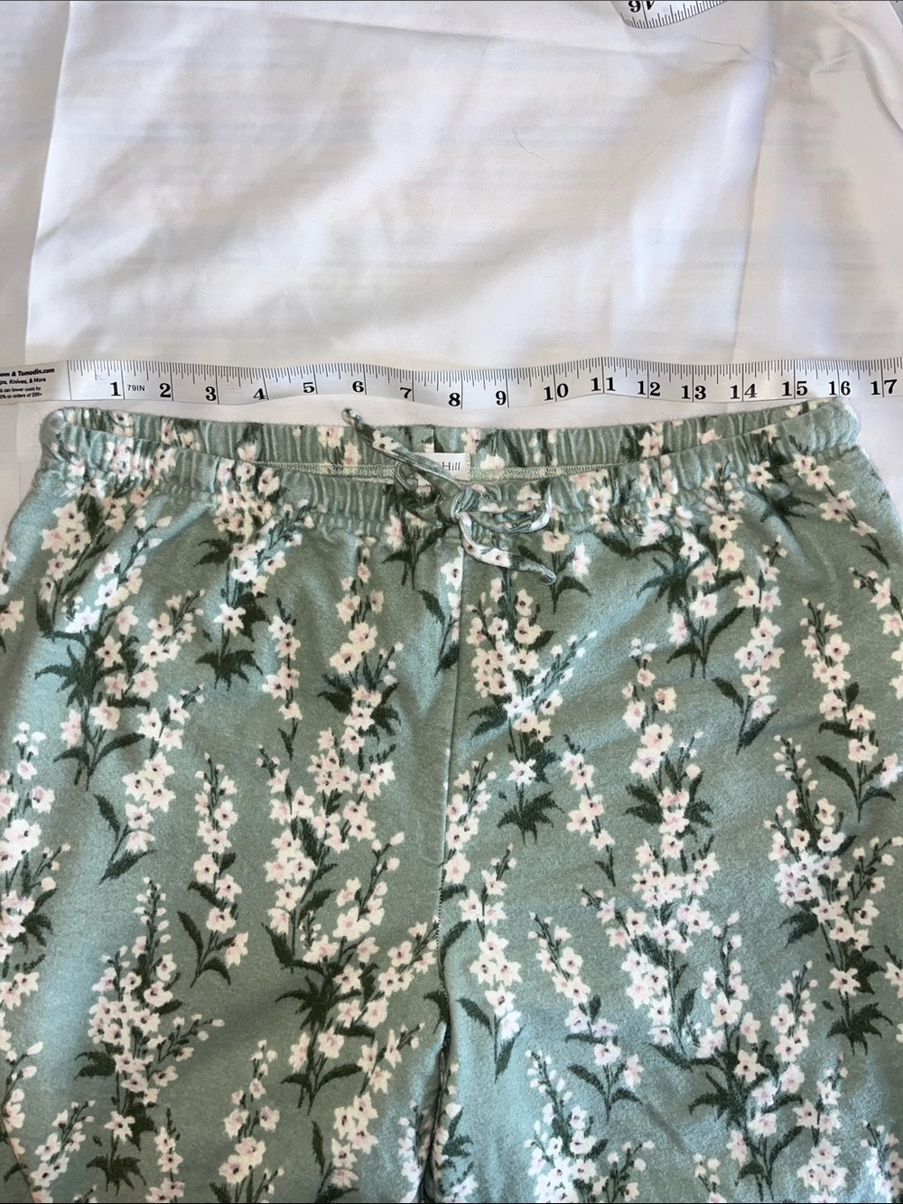 Garnett Hill 100% Organic Cotton Sage Green White Floral Flannel Pajamas Sz M - Picture 10 of 14